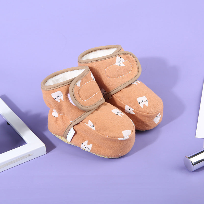 Cırt Cırtlı Bebek Ayakkabıları